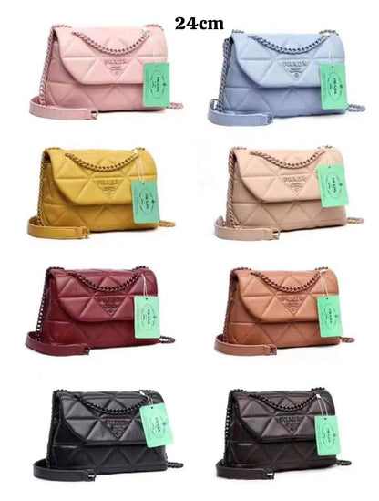 Prada

95 dhs🪙🌨️

with box
🎁🎁🎁

Zain235
♥️♥️♥️