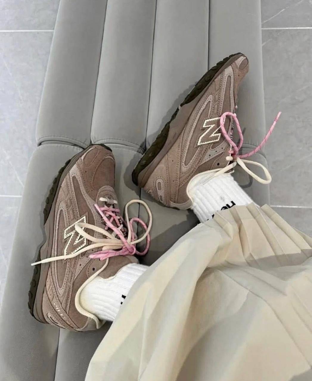 New Balance 204L Mushroom Arid Stone ，
Size 36-45 ，
230 dhs🪙🖤

Zain18
♥️♥️♥️