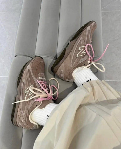 New Balance 204L Mushroom Arid Stone ，
Size 36-45 ，
230 dhs🪙🖤

Zain18
♥️♥️♥️