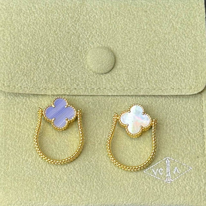 VCA ❤️‍🔥
Master quality 💯

Ring 💍 size available 👇
6,7,8,9

With normal boxes 🗃️ 
60 dhs🇦🇪🇦🇪 
With master box 📦 
75 dhs🇦🇪🇦🇪 

 Zain216
♥️♥️♥️