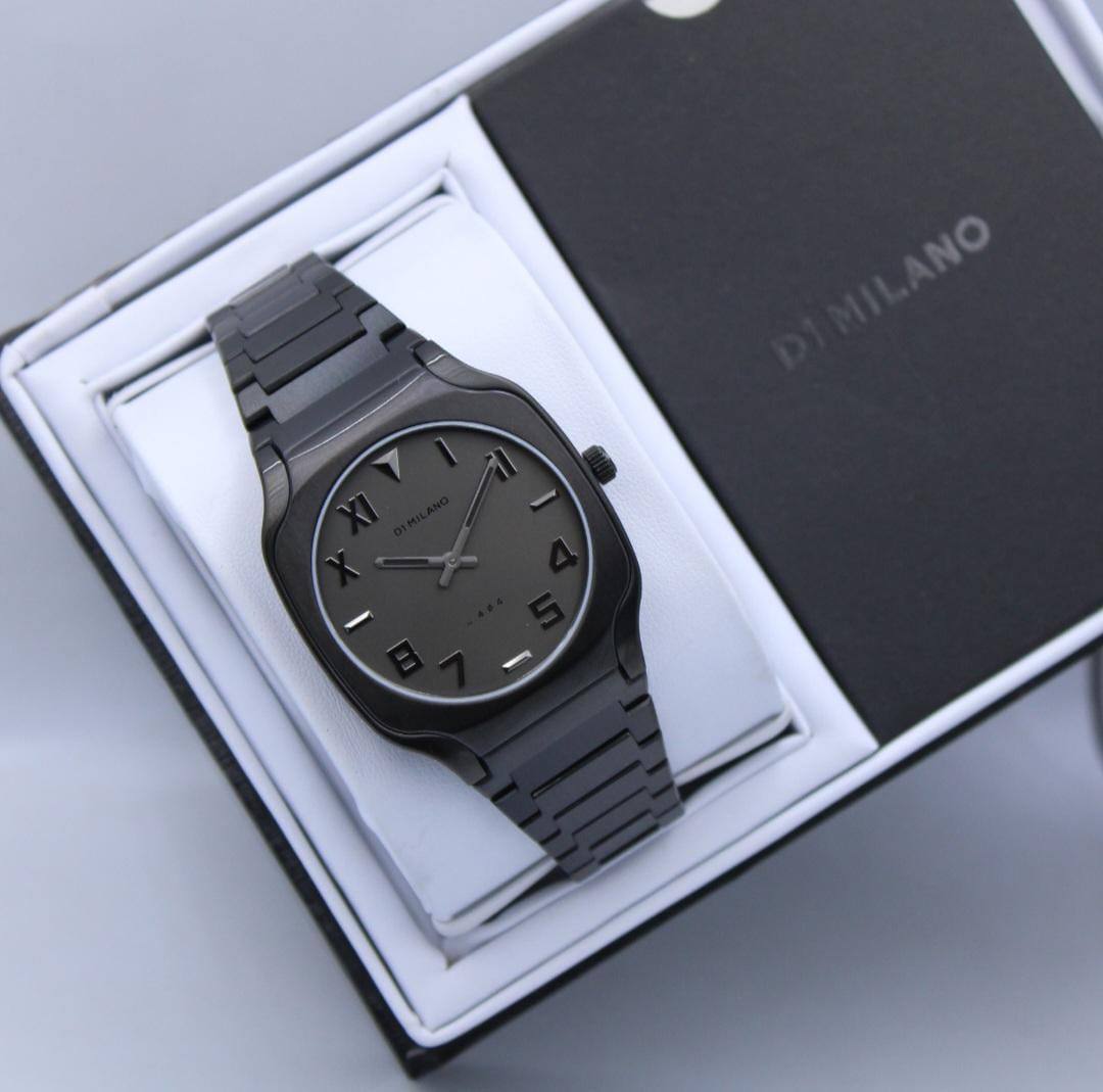 D1 milano watch for men good quality 
230 dhs🇦🇪🇦🇪

Zain59
♥️♥️♥️