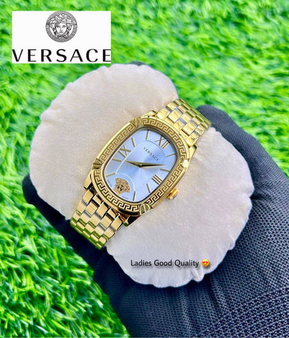 Versace Ladies
*Good quality*
280 dhs❣️

Zain29
♥️♥️♥️