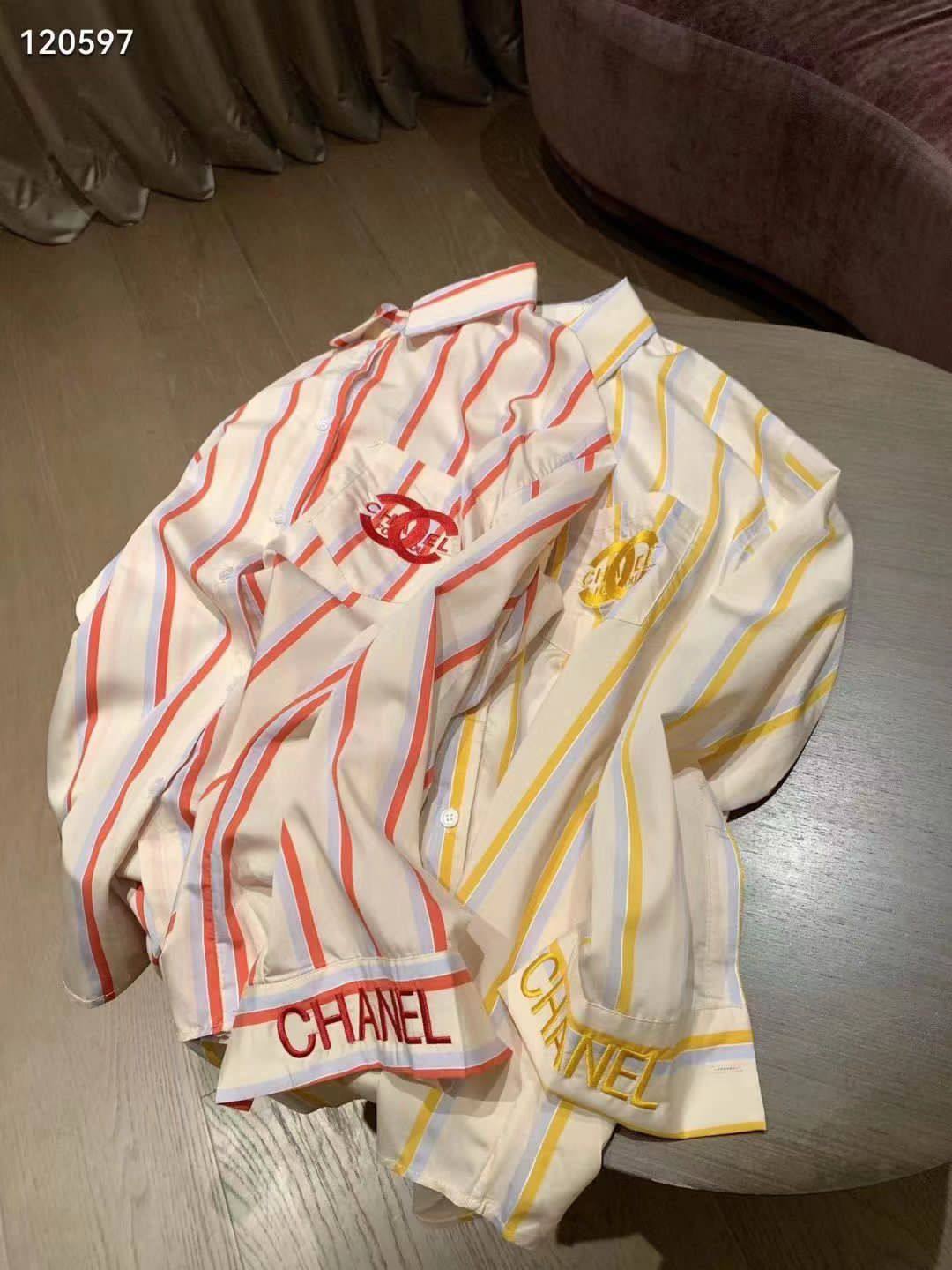 New Came ***💝💕💕💕
Good Quality 💯🧚‍♀️
Size : S M L
105 dhs✅

Zain231
❣️❣️❣️