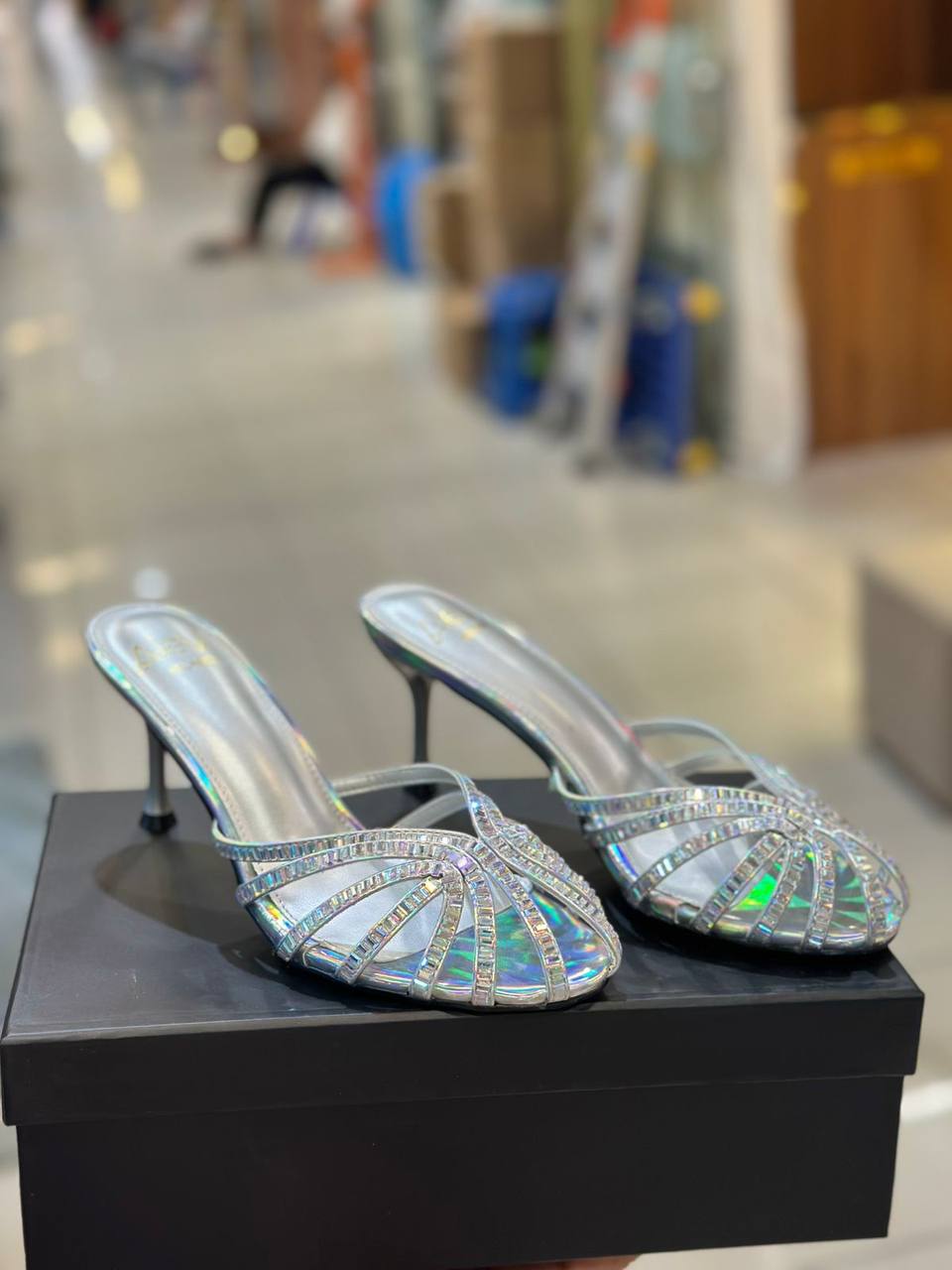 Alevi Milano 
Size 36 to 41 
120 dhs✅

Zain146
♥️♥️♥️