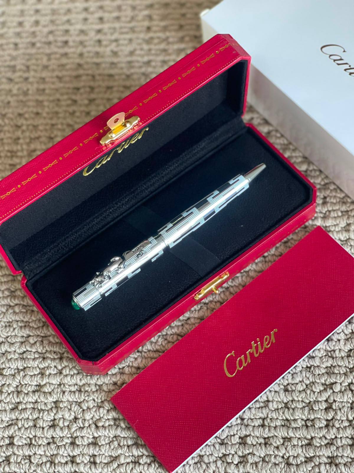 CARTIER
*Pen✍️*
*New Collection*
*Master Quality*
190 dhs✅

Zain179
♥️♥️♥️