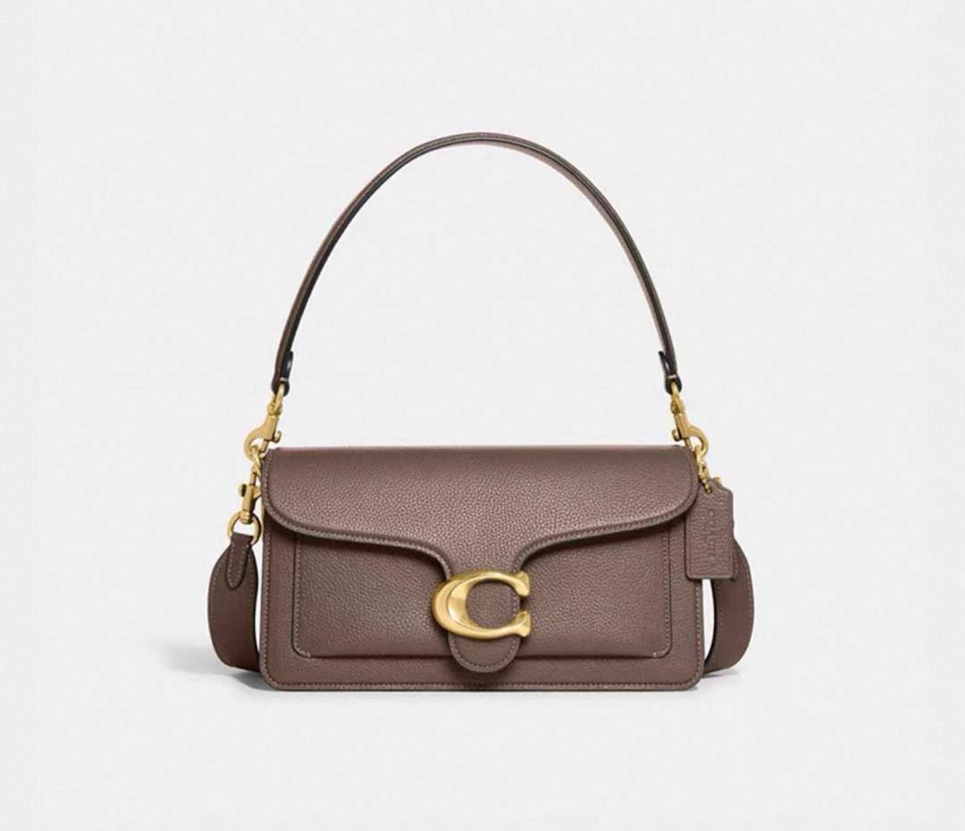 Coach
95 dhs❣️ 
high quality 

With box
🎁🎁🎁

22cm

Zain26
♥️♥️♥️