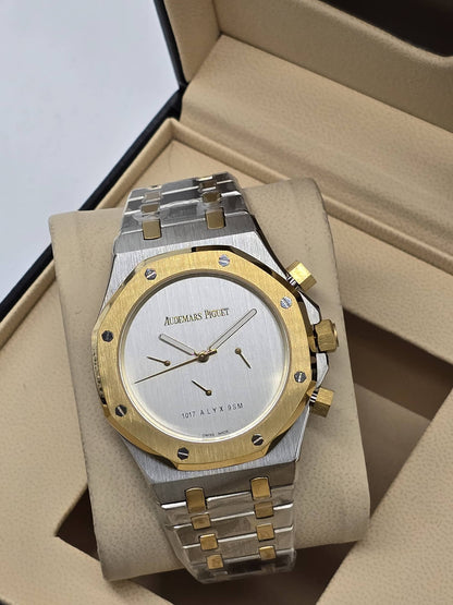 Ap Men Good quality
*battery*
*chronograph working*
260 dhs🪙🌨️

Zain29
♥️♥️♥️
