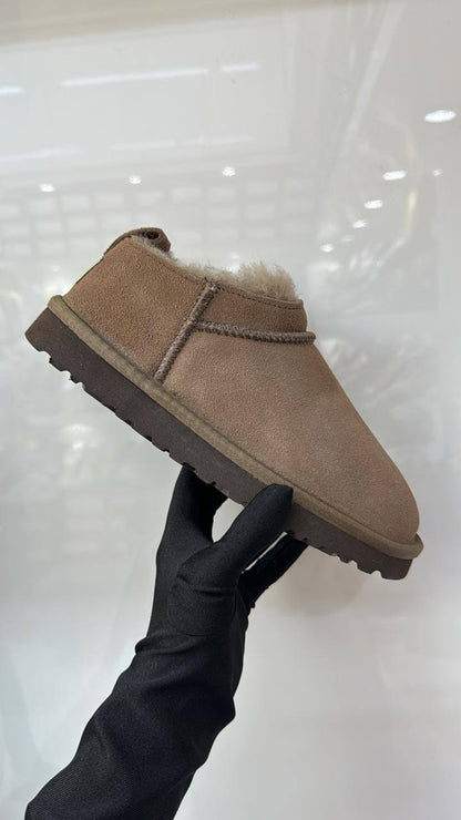 UGG
SIZE  ……… 36-42
QUALITY……MASTER
250 dhs🪙🌨️

Zain119
♥️♥️♥️