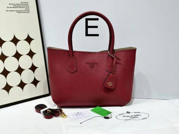 Prada
95 dhs✅ 

Zain72
♥️♥️♥️