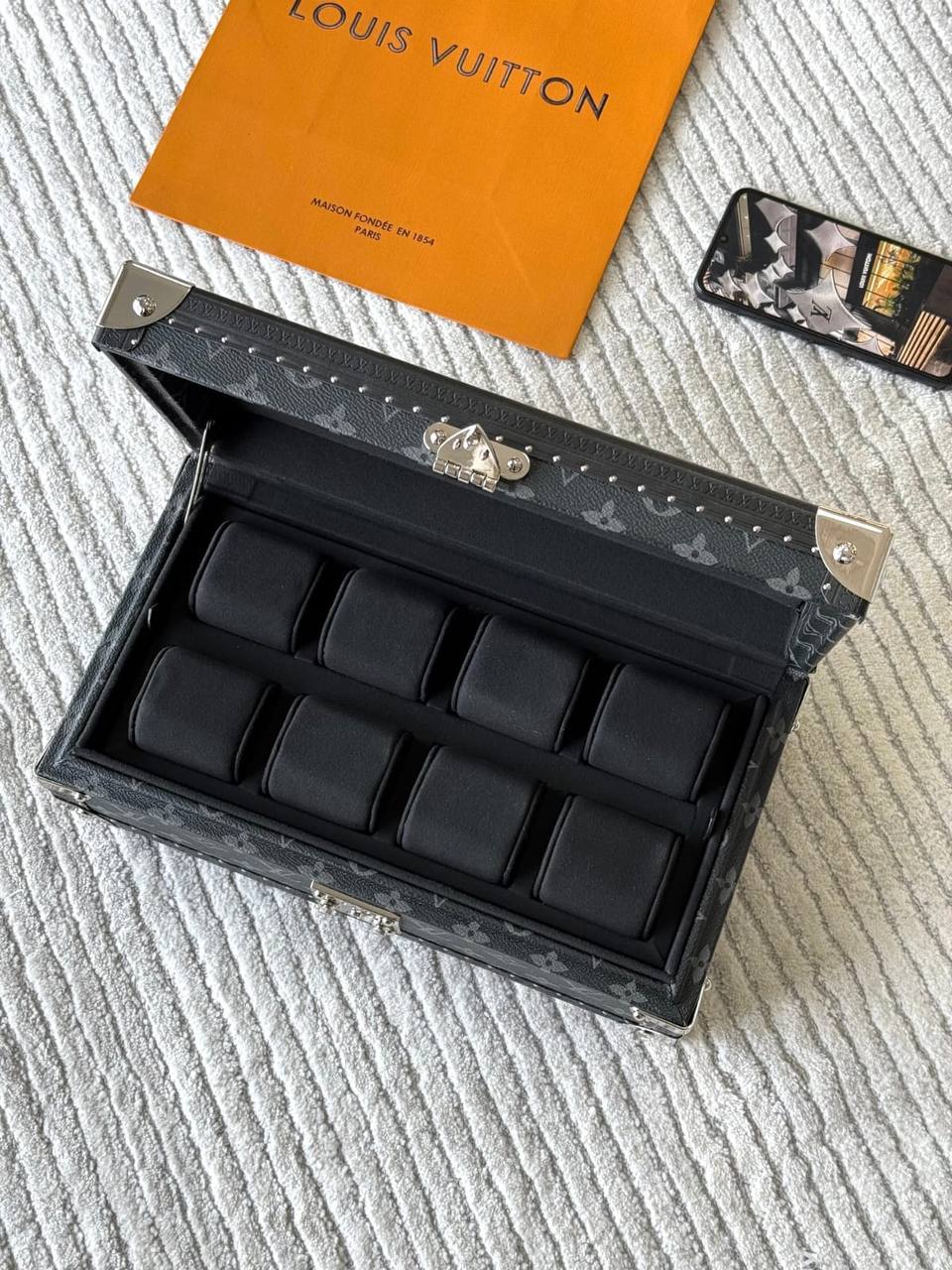*BRAND- LOUIS VUITTON ❗*
*SUPER MASTER QUALITY ❗*WATCH BOX 
*WITH BOX & PAPERBAG❗*
For Price 👇 WTSP Text Zain 0568585901

Zain267
♥️♥️♥️