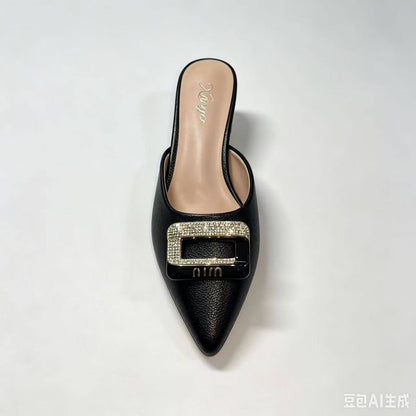 Women's high 💃

heels 👠 shoes 
Size:36 to 41

85 dhs🇦🇪🇦🇪

Zain161
♥️♥️♥️