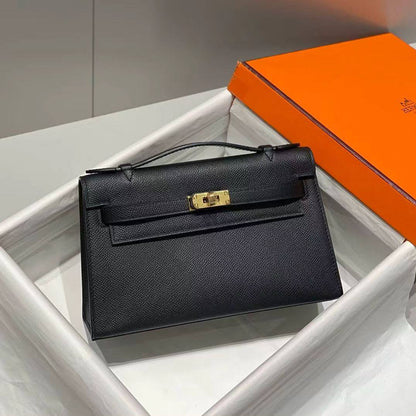 Hermes pochette 21cm💥master quality ✅with box 📦 
340 dhs🇦🇪🇦🇪

Zain52
♥️♥️♥️