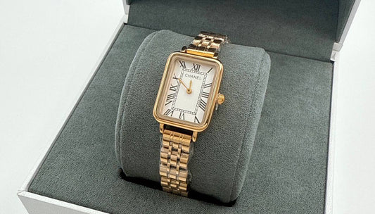New ladies watch’s
60 dhs🪙💚

Zain45
♥️♥️♥️