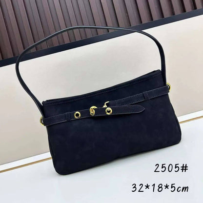 Miu Miu
95 dhs🪙🌨️

Zain136
♥️♥️♥️