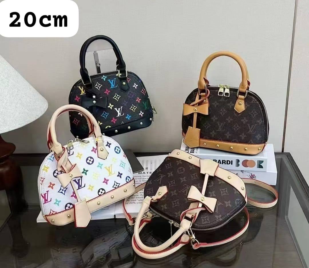 LV
90 dhs✅

Zain235
♥️♥️♥️