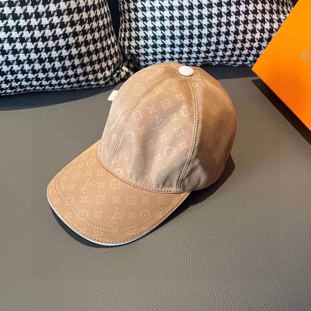 CAP

*MASTER QUALITY*

170 dhs✅

Zain202
♥️♥️♥️