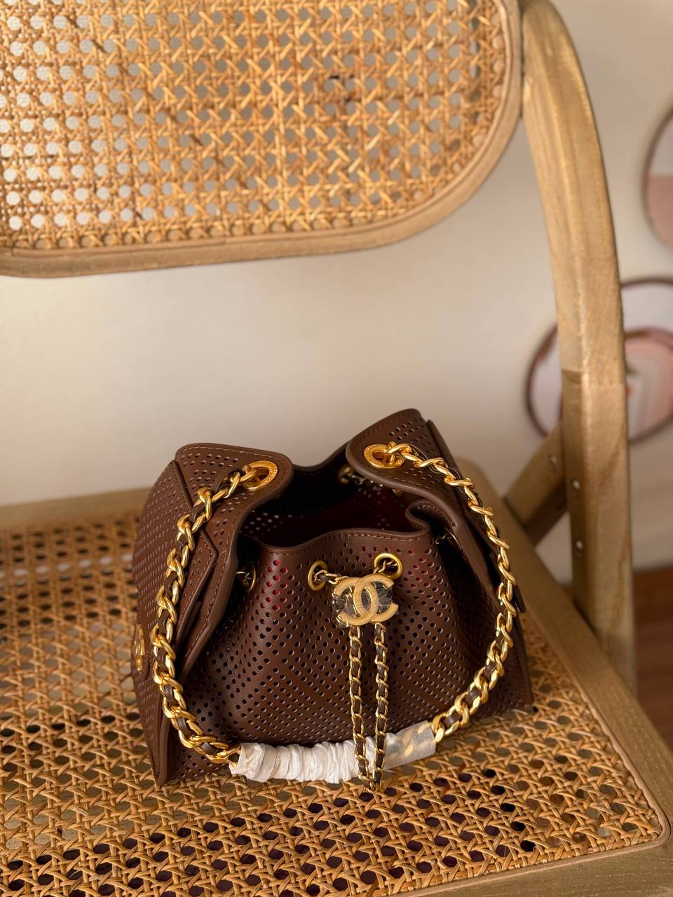 Available again✨✨✨

CHANEL 

22_25cm
360_380😍

*MASTER QUALITY*

With box🎁

Zain167
♥️♥️♥️