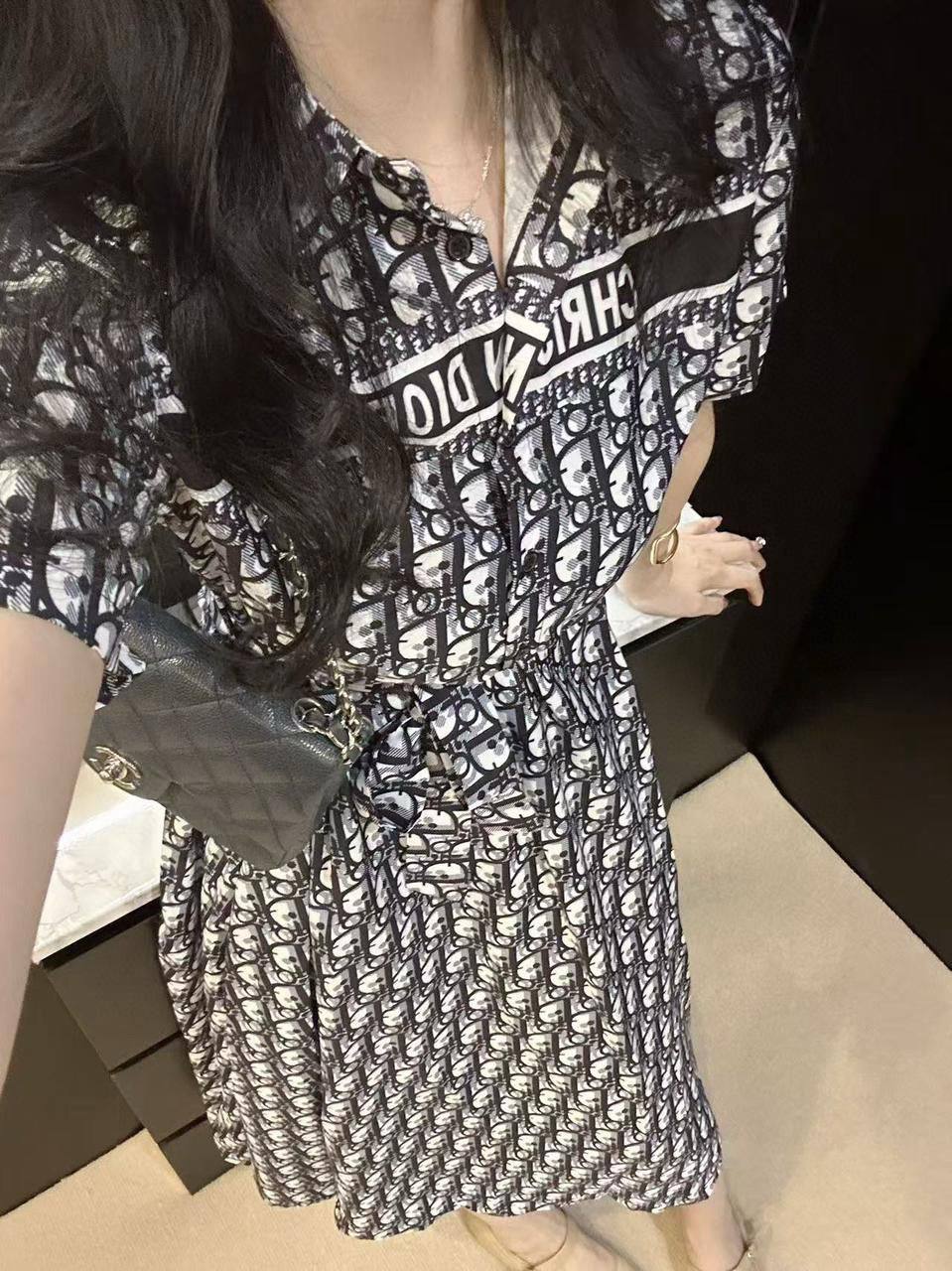 *New collections       
190 dhs🪙💕
*good  quality  
*Sizes:S M L * 
*AVAILABLE NOW*🥰🛍️🛍️

Zain231
♥️♥️♥️