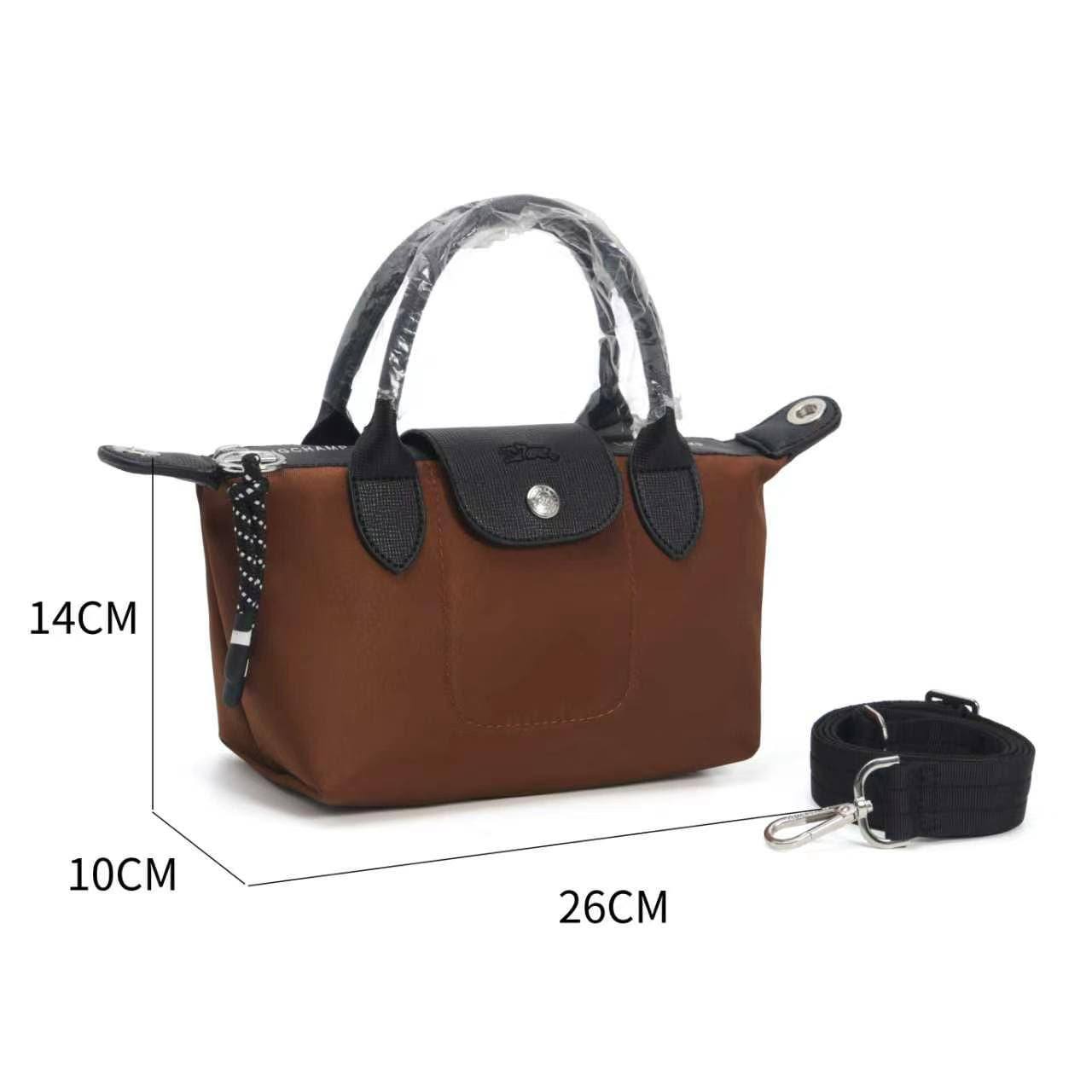 NEW CAME
LONG CHAMP BAG
GOOD QUALITY
50 dhs✅

Zain40
♥️♥️♥️