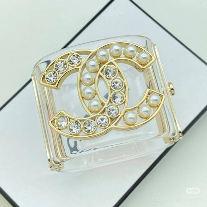 CHANEL
*supermaster* 
Hand band 
140 dhs🪙

Zain263
♥️♥️♥️