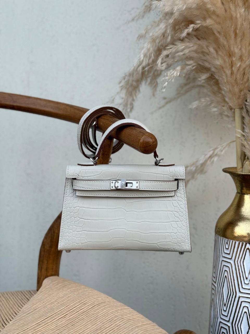 HERMES

19cm
370 dhs✅
Top quality 
With box🎁

Zain16u
♥️♥️♥️