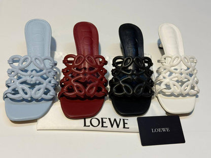 LOEWE 
GOOD QUALITY
100 dhs🌺
Size 36 TO 41

Zain40
♥️♥️♥️
