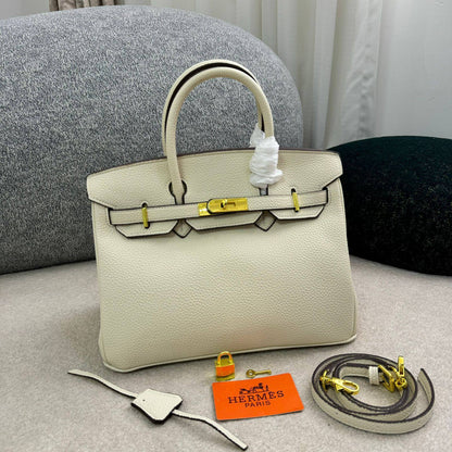 Hermes
30 cm
90 dhs🌺

Zain137
♥️♥️♥️