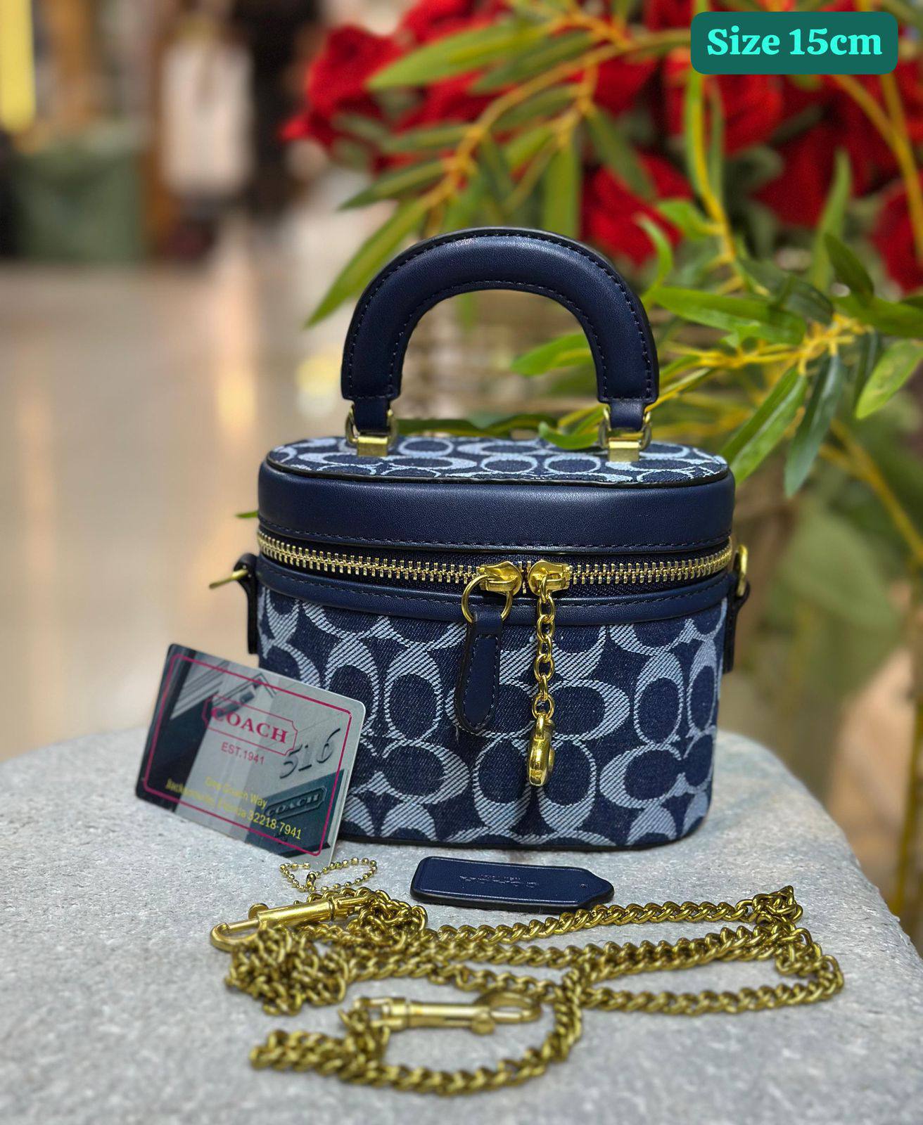 Coach
Best quality

With box’s
🎁🎁🎁

90 dhs🗽
size 15cm

Zain158
♥️♥️♥️