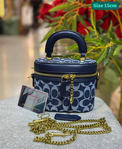 Coach
Best quality

With box’s
🎁🎁🎁

90 dhs🗽
size 15cm

Zain158
♥️♥️♥️