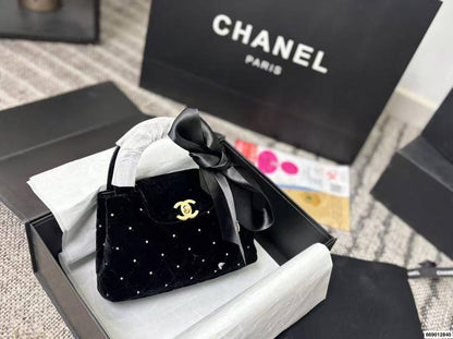 Chanel 
Master
270 dhs🪙🌨️

#20cm
#with box❤️🙋‍♂️
🎁🎁🎁

Zain228
♥️♥️♥️