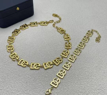 D&G set 💕
Necklace 
Bracelet 
*Master Quality* 

125 dhs❣️
normal box 📦

Zain48
♥️♥️♥️