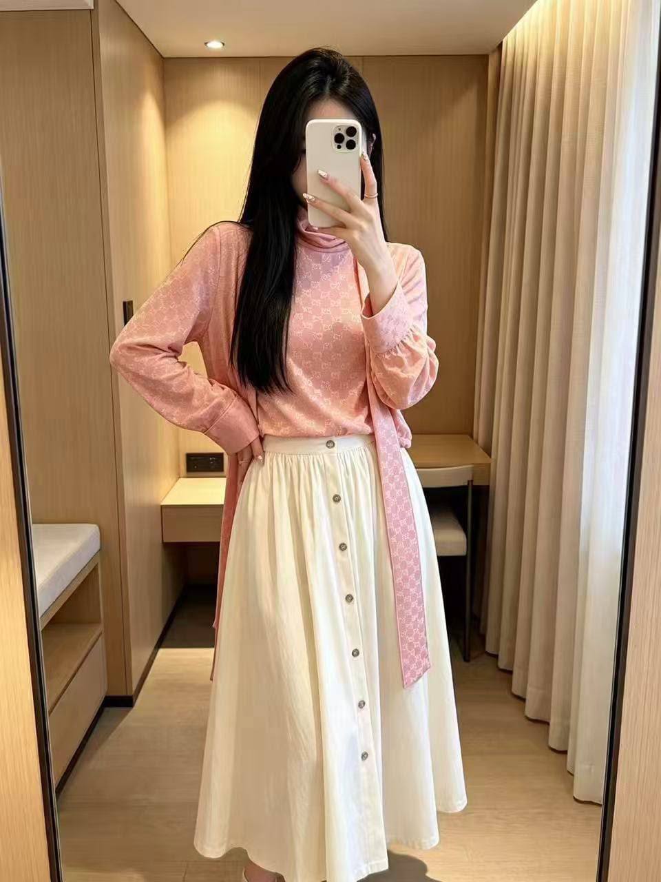 *New collections*                                                
GUCCI
*Super Master quality*
*Sizes: S M L* 
320 dhs🇦🇪🇦🇪

Zain308
♥️♥️♥️
