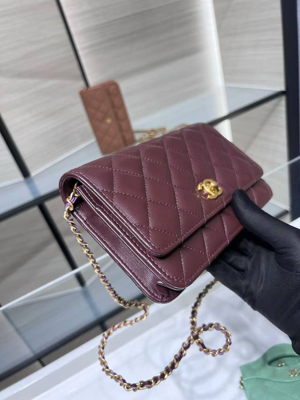 Chanel CC Pearl Crush Wallet On Chain✅*
*Size 20 cm*
For Price 👇 WhatsApp✅
0568585901 
0507557372
0552275751 Owner Zain 👌

Zain274
♥️♥️♥️