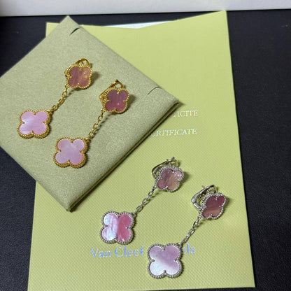 VCA ❤️‍🔥*
Earring 🐦‍🔥
2 flower 🌺 
Master quality 💯
With normal boxes 📦 
80 dhs❣️
With master box 📦 
120 dhs❣️

Zain216
♥️♥️♥️