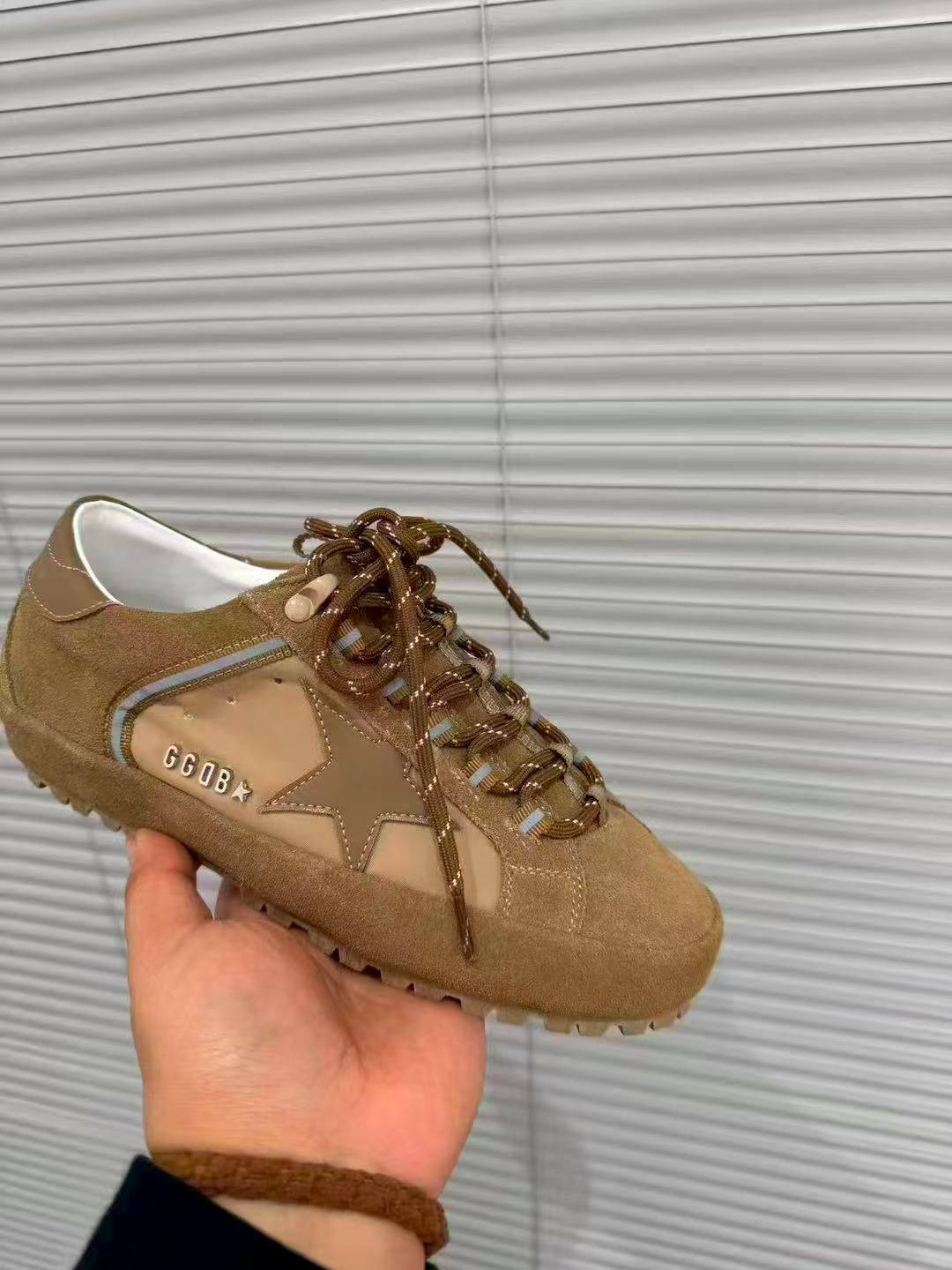 NEW CAME 😍
GOLDEN GOOSE 
140 dhs🇦🇪
Size 36 TO 41 

Zain40
💓💓💓