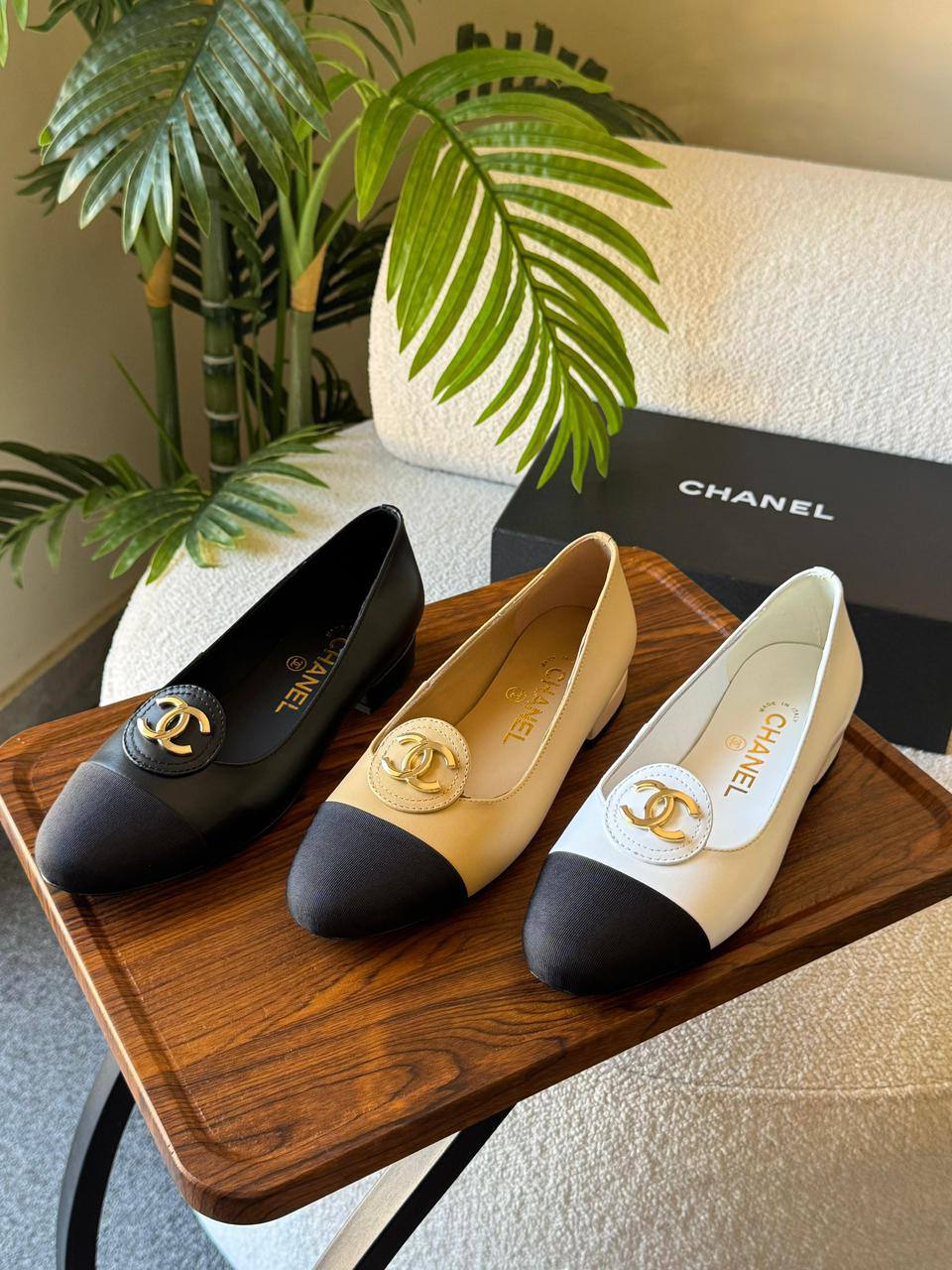 CHANEL 
SuperMaster Quality 💯
490 dhs👑
Size: 36-41💥

Zain171
♥️♥️♥️