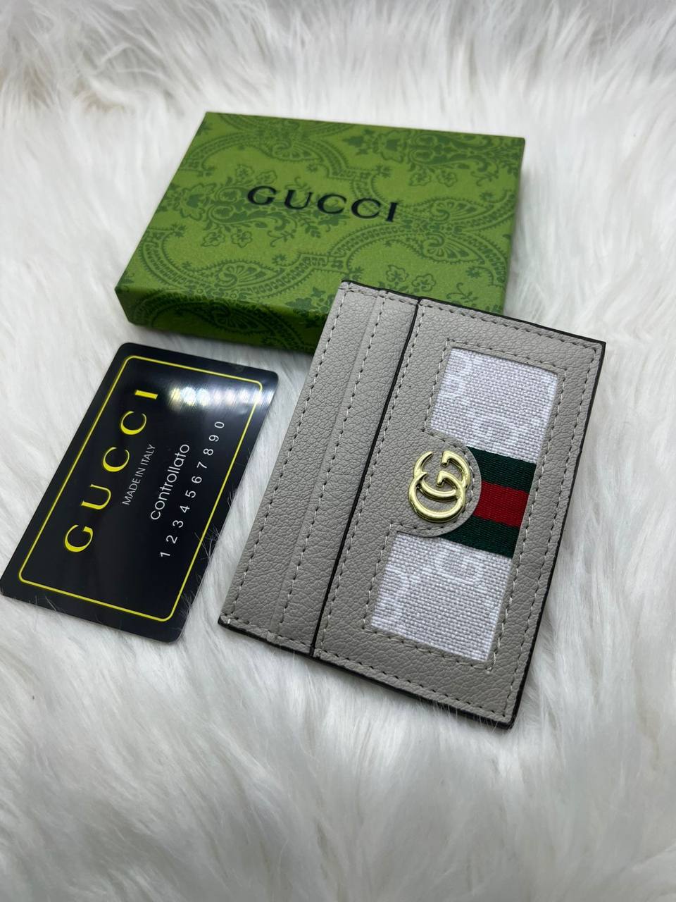 Wallets
35 dhs✅

Zain182
♥️♥️♥️