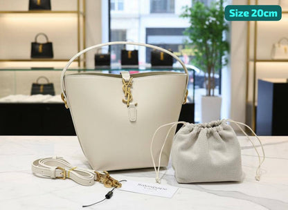 YSL
Good quality 
with box 
🎁🎁🎁

95 dhs🪙🌨️

Zain186
♥️♥️♥️