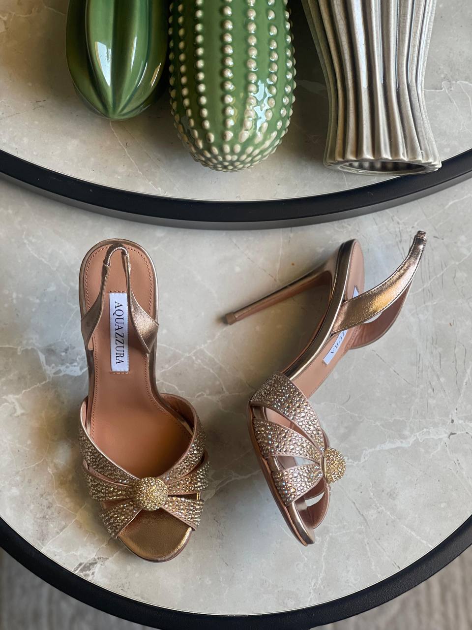 NEW AQUAZZURA 💥💥
*Super master quality*
*Size 36 to 41*
550 dhs💓

Zain113
♥️♥️♥️