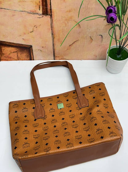 Dior - LV 
60 dhs🪙🖤

Zain177
♥️♥️♥️