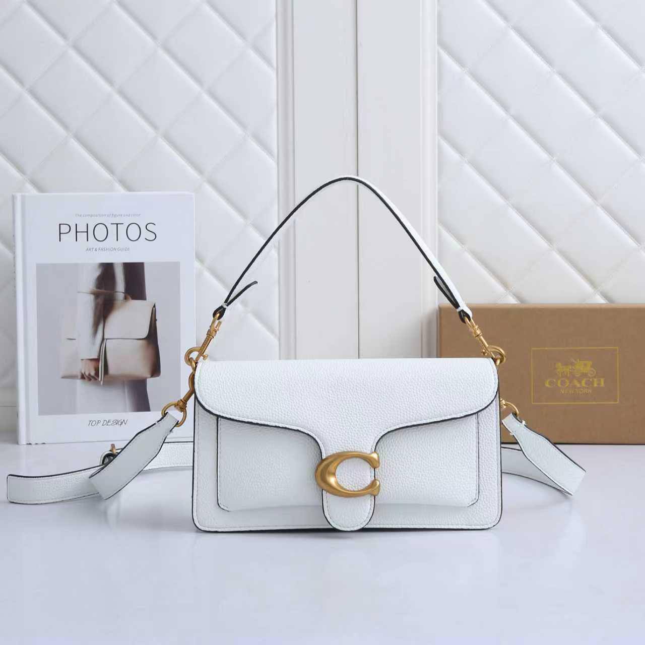 Coach 

105 dhs🪙🌨️
With box 
🎁🎁🎁

Zain253
♥️♥️♥️