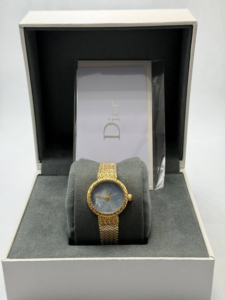 Dior Ladies 
55 dhs✅

Zain08
♥️♥️♥️