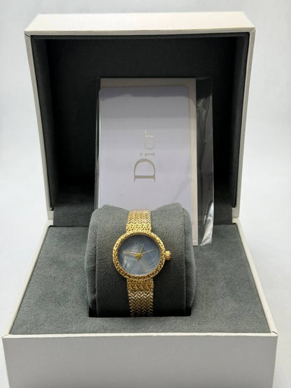 Dior Ladies 
55 dhs✅

Zain08
♥️♥️♥️