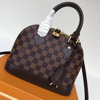 LV ALMA 
Master
    23Cm 

With Box🎁

260 dhs✅

Zain131
♥️♥️♥️