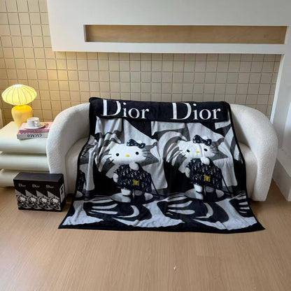 Blanket 

200*230 cm
Double size 

55 dhs💓

with box
🎁🎁🎁

Zain17
♥️♥️♥️