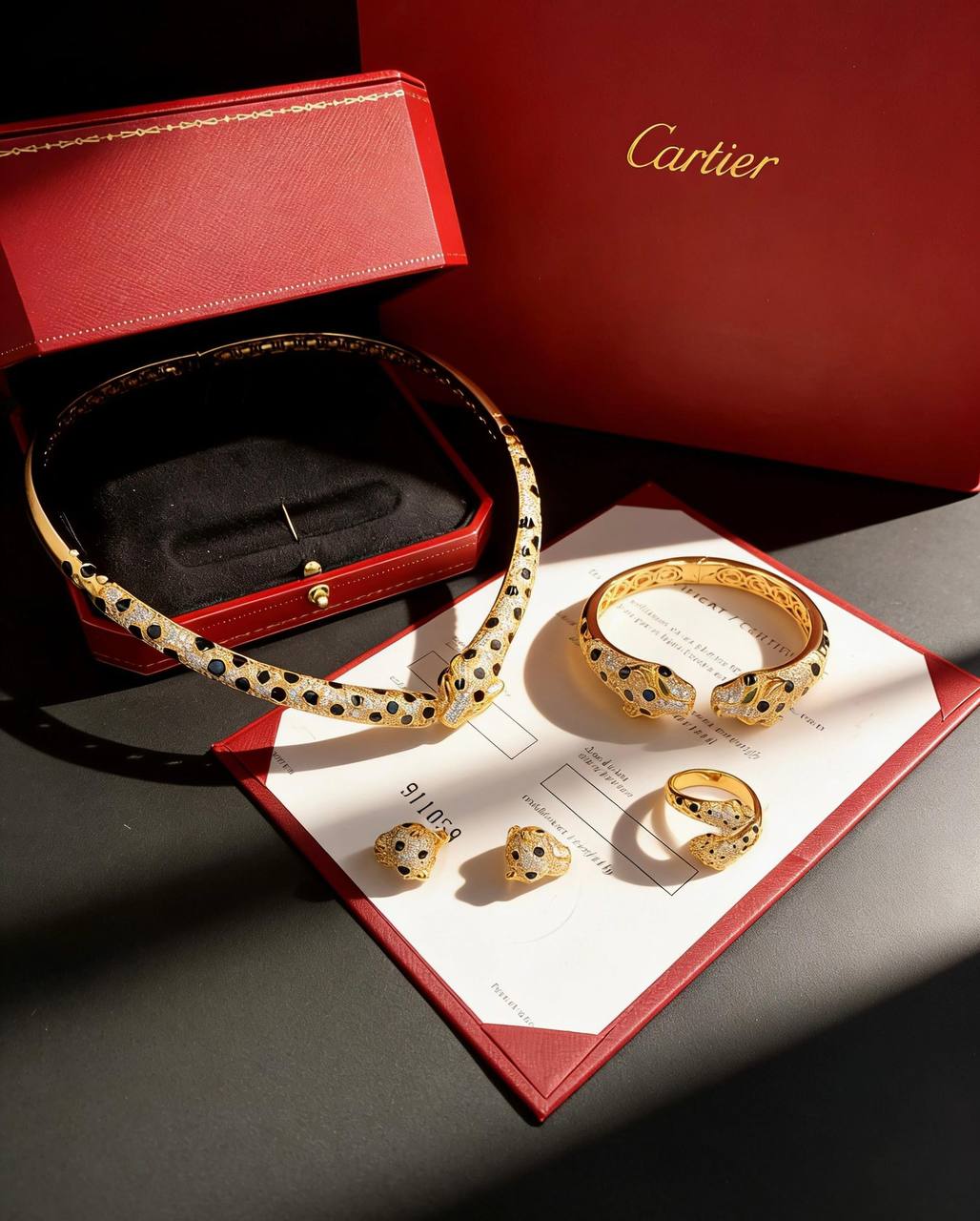 CARTIER MASTER✨💫
SET 
NECKLACE BANGLE EARRING RING 
360 DHS✅✨💫

Zain89
♥️♥️♥️