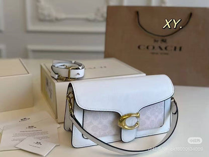 COACH

Size  26cm

Withbox

100 dhs✅

Zain04
♥️♥️♥️