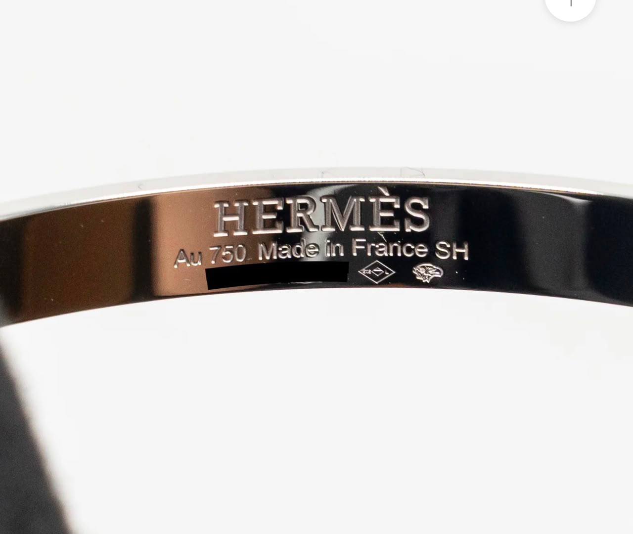 Hermes ❤️‍🔥*
Bangle 🦋
Master quality 💯
With normal boxes 🗃️ 
55 dhs✅
With master box 📦 
70 dhs✅

Zain216
♥️♥️♥️