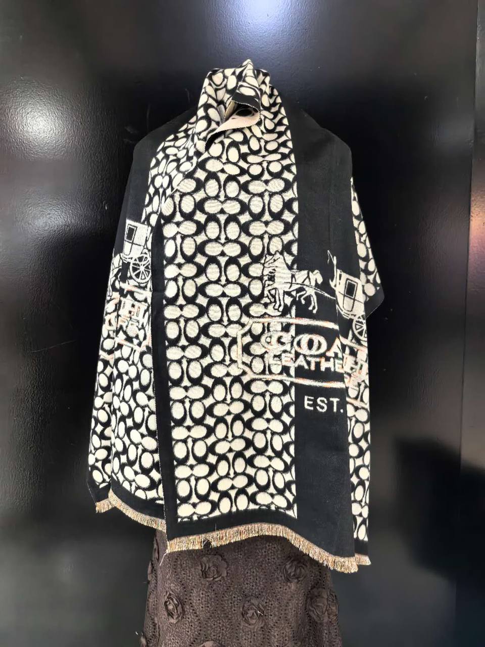 Scarf 

Good quality 

50 dhs🇦🇪🇦🇪🇦🇪

Zain295
♥️♥️♥️