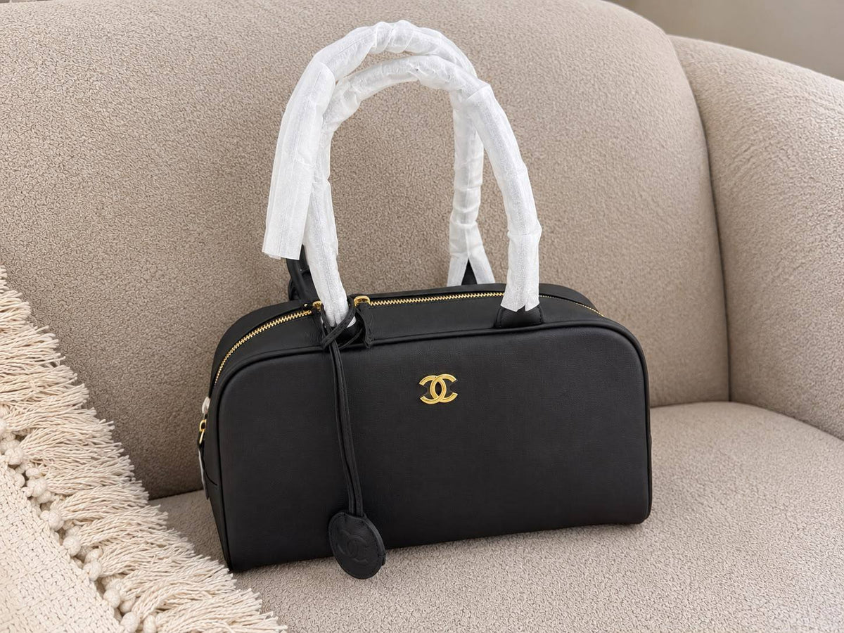 CHANEL  
SUPER MASTER QUALITY 
AVAILABLE 

For Price 👇 WhatsApp✅
0568585901 
0507557372
0552275751 Owner Zain 👌

Zain322
♥️♥️♥️